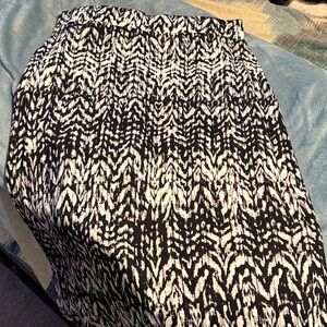 Black and White Patterned Women's Maxi